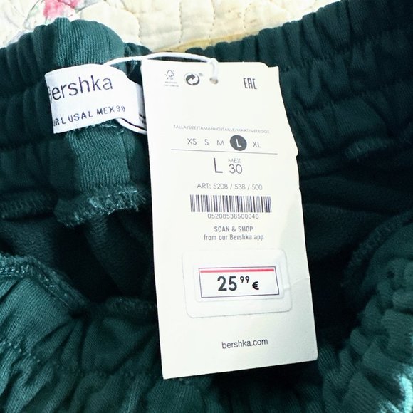 BERSHKA TOM & JERRY Green Sweatpants Joggers Size Large NWT - Picture 6 of 6